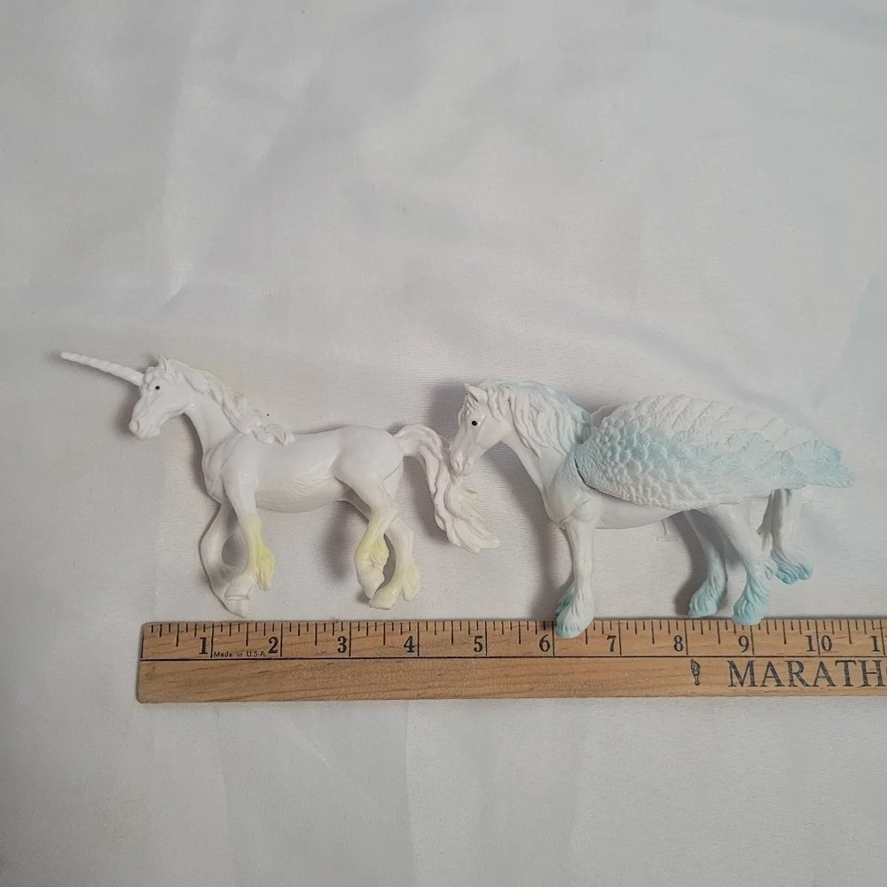 Lot of 2 Greenbrier International Mythical Figures Unicorn Pegasus NWOT